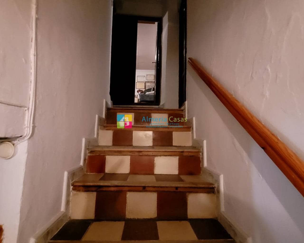 6 soveværelse Byhus til salg i Cullar - € 89.500 (Ref: 7858224)