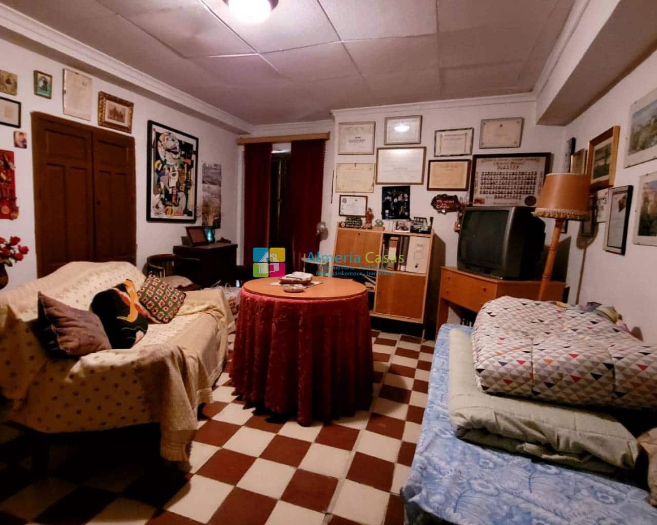 6 soveværelse Byhus til salg i Cullar - € 89.500 (Ref: 7858224)