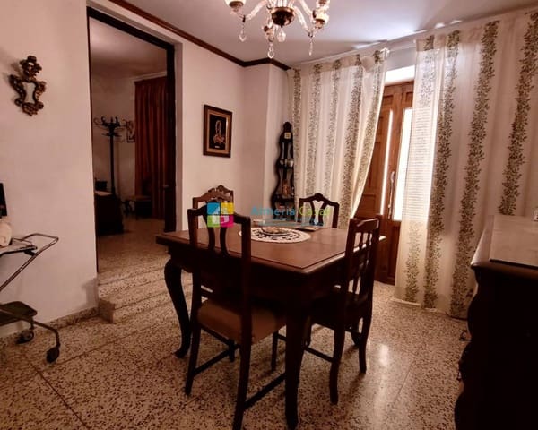 6 soveværelse Byhus til salg i Cúllar - € 89.500 (Ref: 7858224)