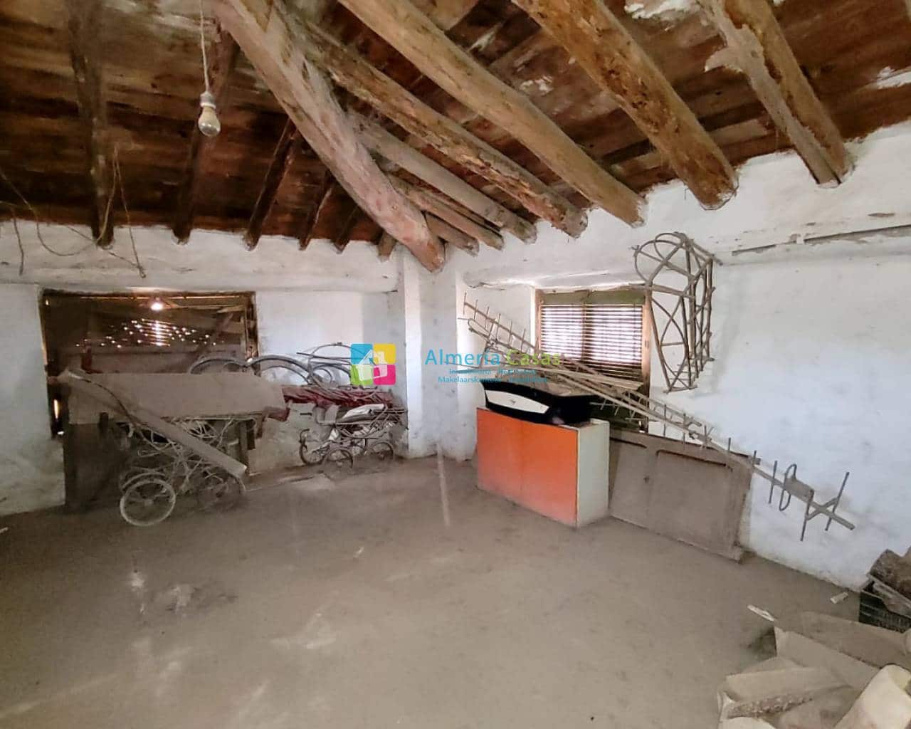 6 soveværelse Byhus til salg i Cullar - € 89.500 (Ref: 7858224)