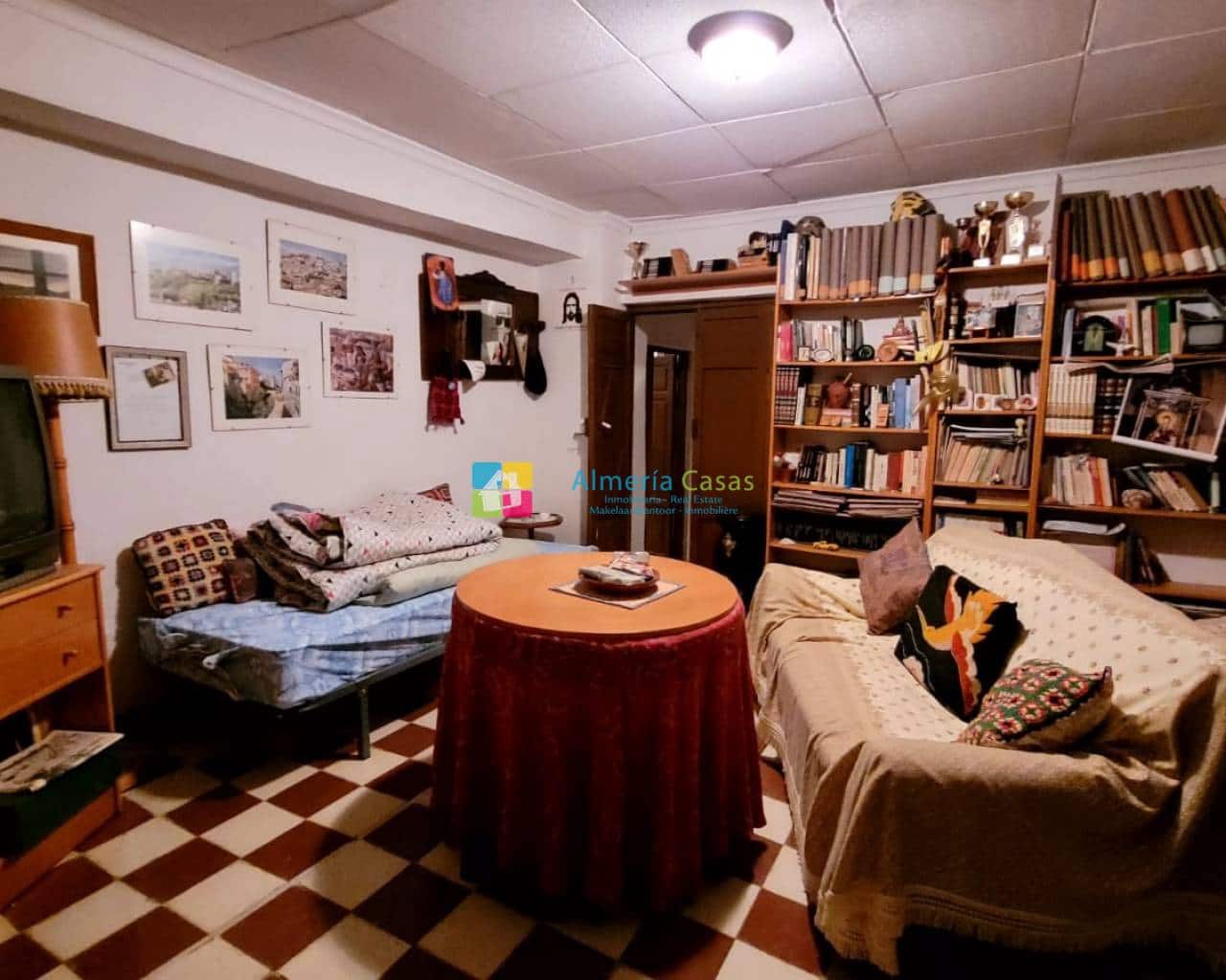 6 soveværelse Byhus til salg i Cullar - € 89.500 (Ref: 7858224)