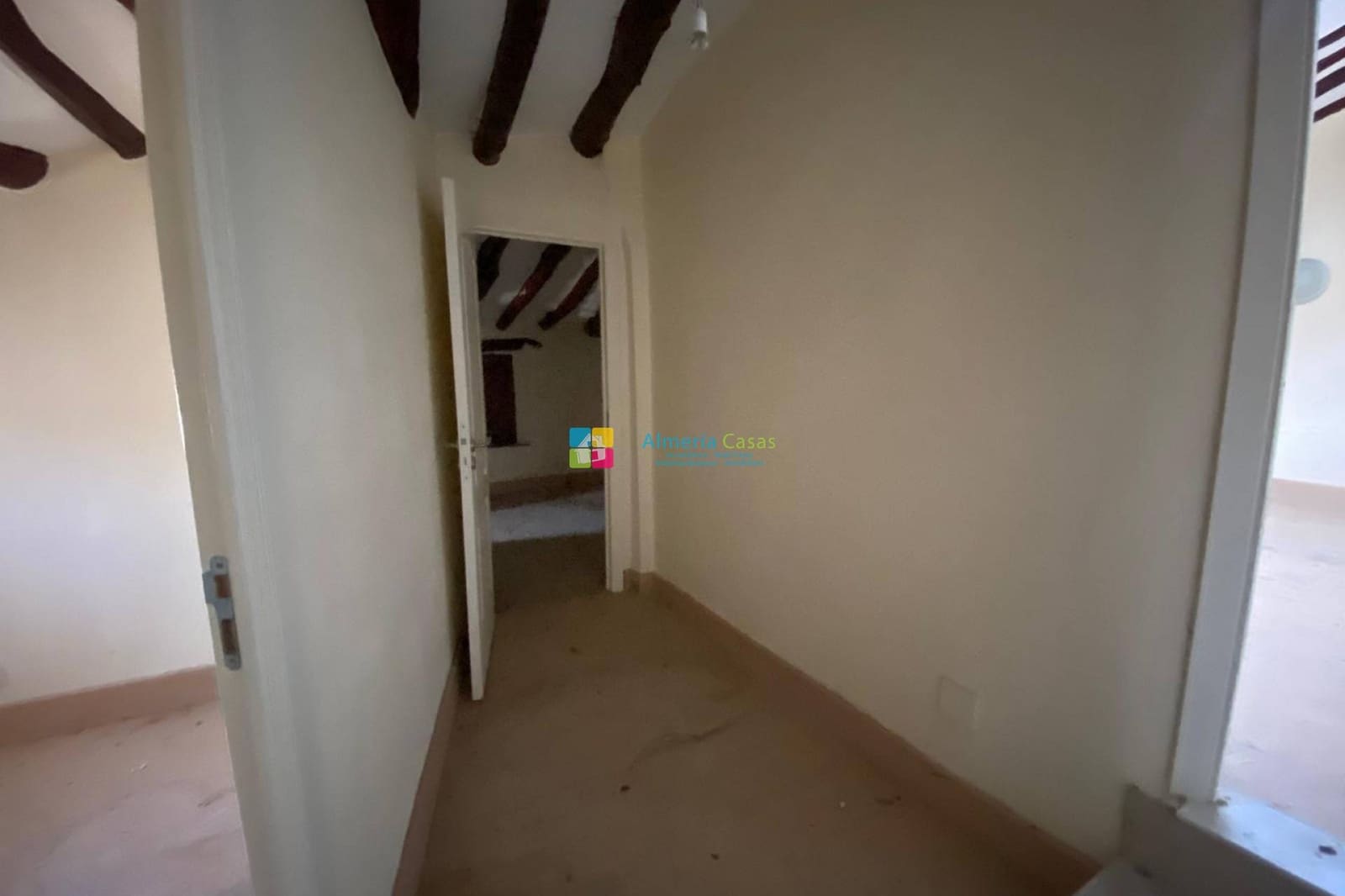 4 soveværelse Byhus til salg i Sufli - € 40.000 (Ref: 7941106)