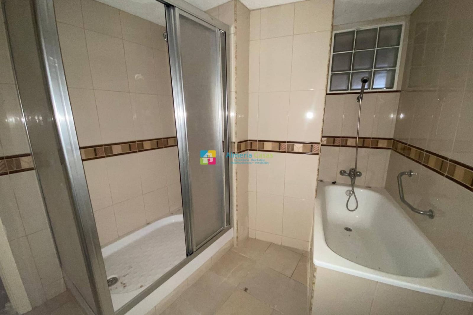 4 soveværelse Byhus til salg i Sufli - € 40.000 (Ref: 7941106)