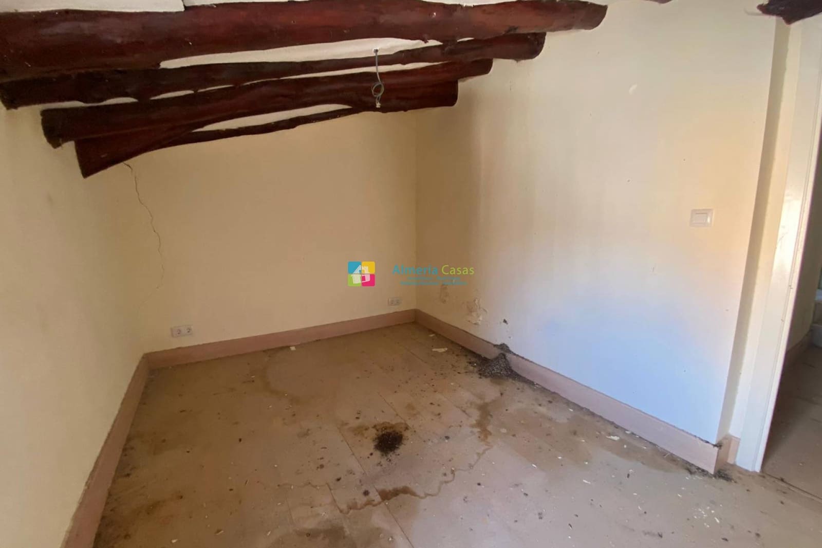 4 soveværelse Byhus til salg i Sufli - € 40.000 (Ref: 7941106)