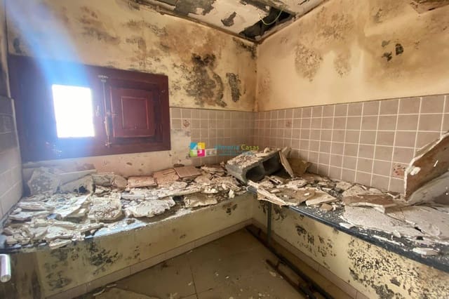 4 soveværelse Byhus til salg i Suflí - € 40.000 (Ref: 7941106)