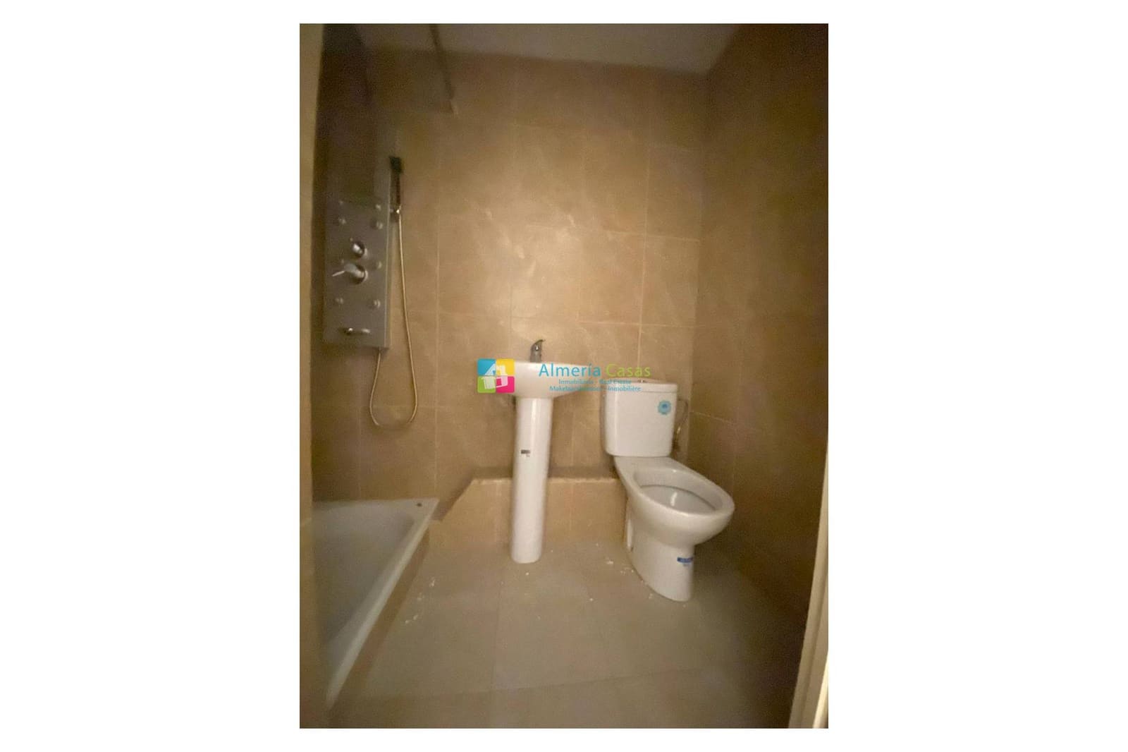 4 soveværelse Byhus til salg i Sufli - € 40.000 (Ref: 7941106)