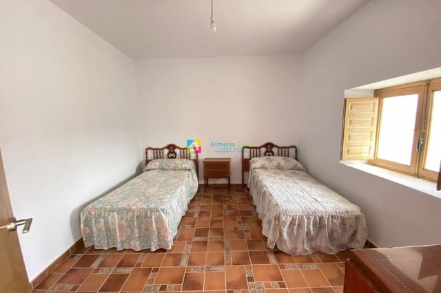 4 soveværelse Finca/Landehus til salg i Albox - € 190.000 (Ref: 7971091)