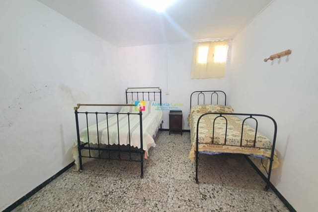 4 soveværelse Finca/Landehus til salg i Vélez-Blanco - € 83.000 (Ref: 8214638)