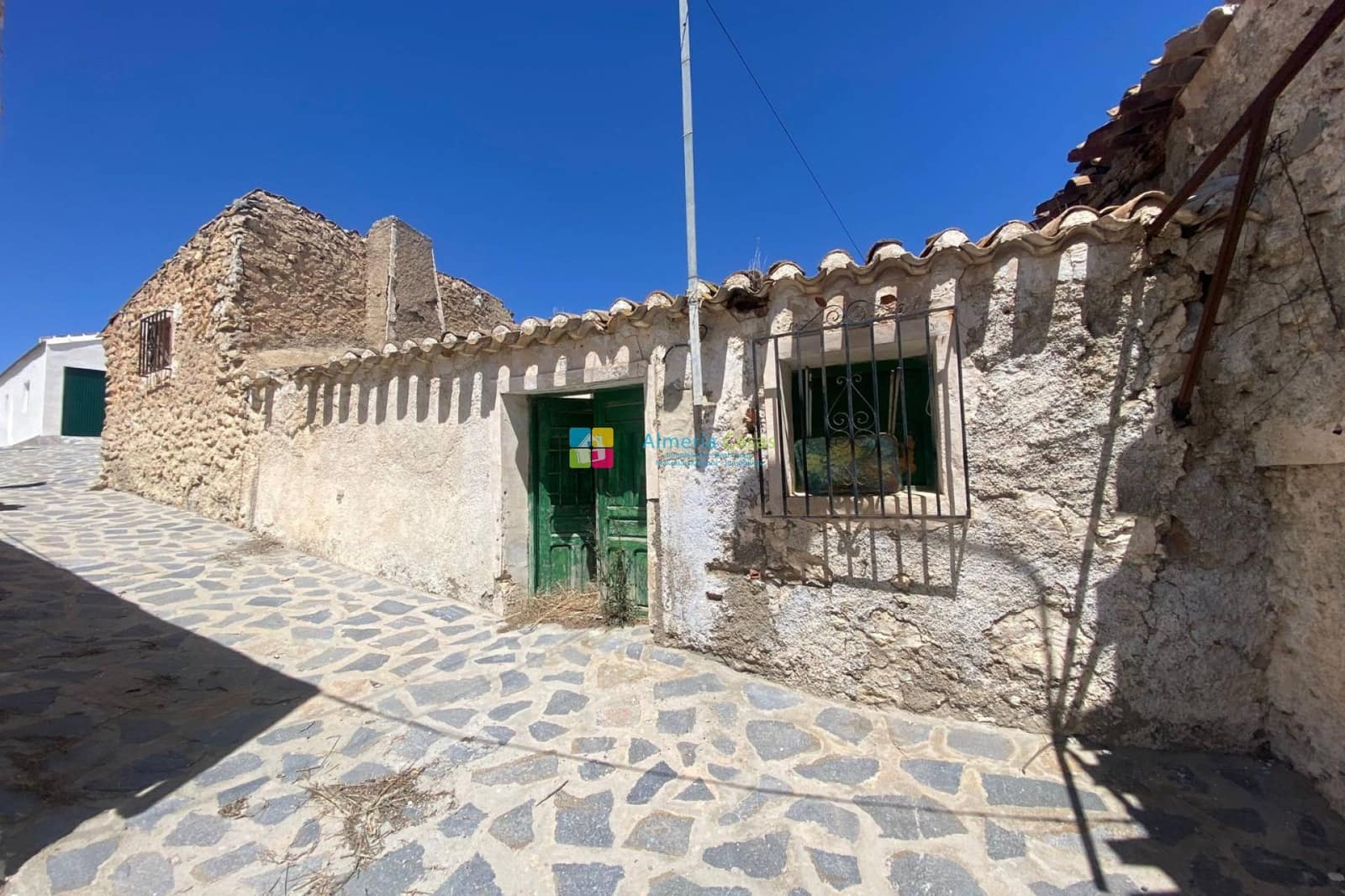 7 makuuhuone Omakotitalo myytävänä paikassa Oria - 25 000 € (Ref: 8248445)