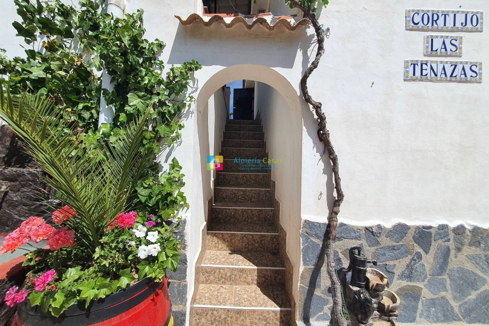 5 soveværelse Finca/Landehus til salg i Sierro - € 269.000 (Ref: 8370045)