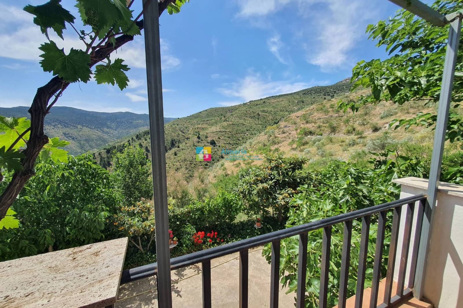 5 soveværelse Finca/Landehus til salg i Sierro - € 269.000 (Ref: 8370045)