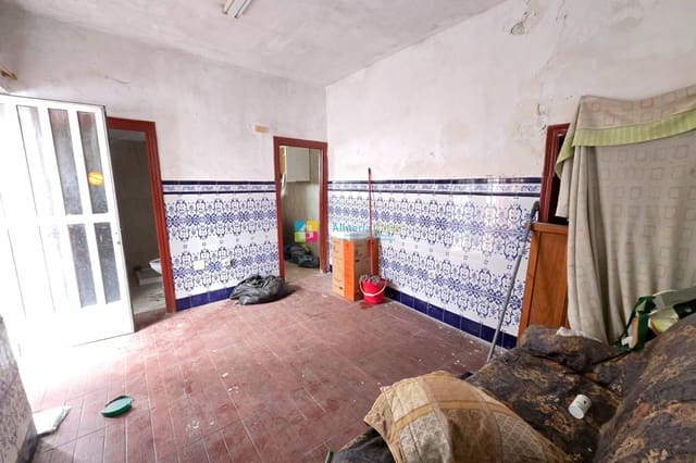 4 soveværelse Byhus til salg i Urrácal - € 38.000 (Ref: 8543120)