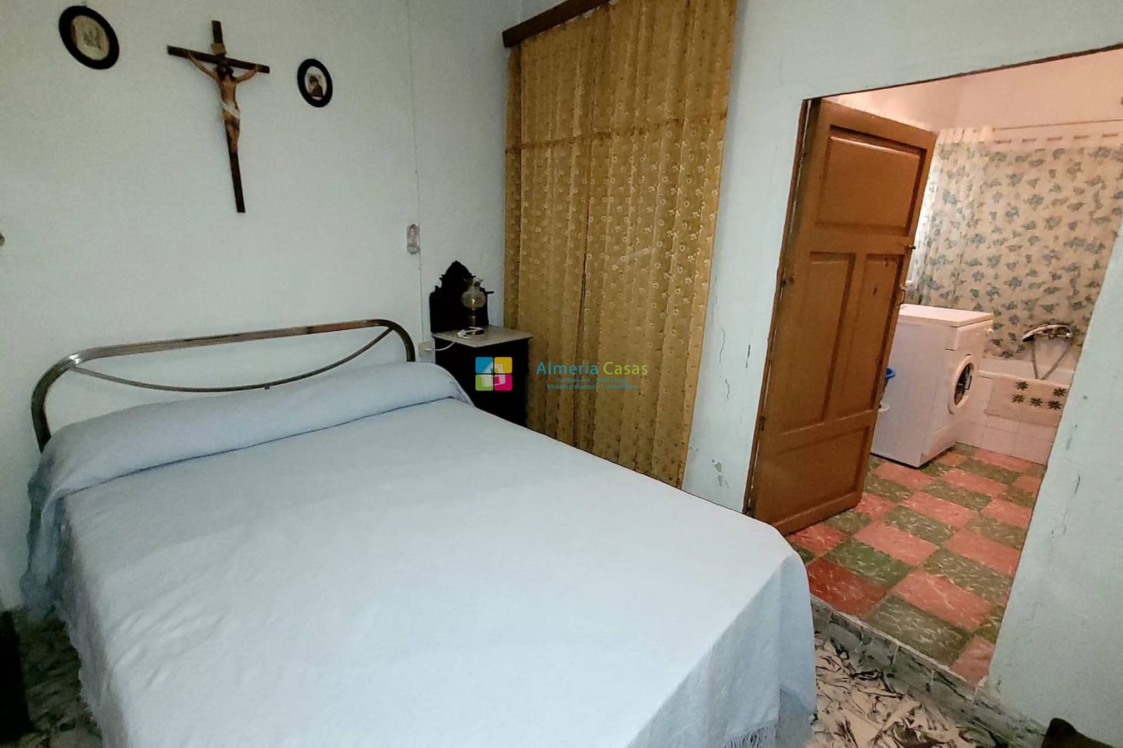 9 soveværelse Byhus til salg i Cullar - € 75.000 (Ref: 8572665)