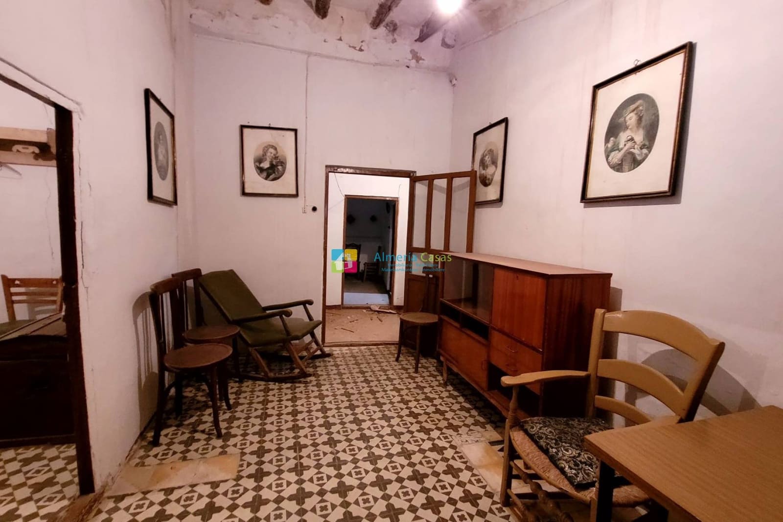 9 soveværelse Byhus til salg i Cullar - € 75.000 (Ref: 8572665)