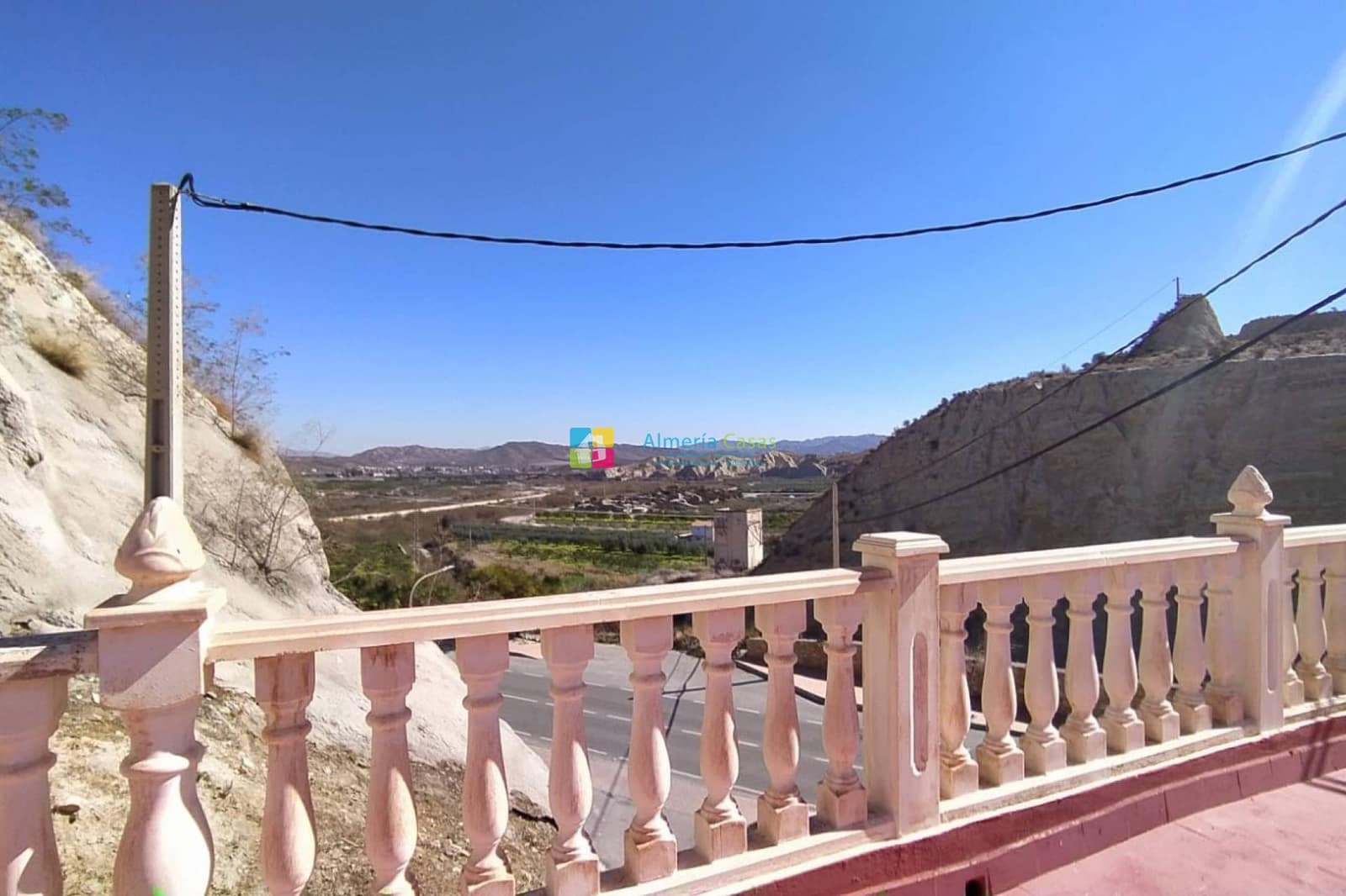 6 soveværelse Byhus til salg i Los Llanos (Zurgena) med garage - € 87.000 (Ref: 8611051)