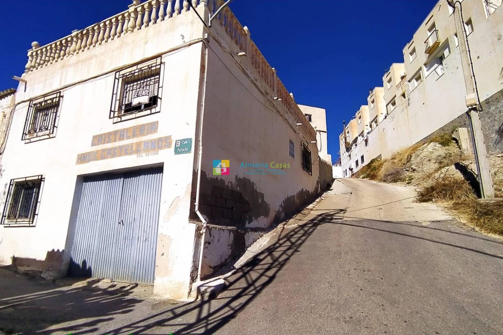 6 soveværelse Byhus til salg i Los Llanos (Zurgena) med garage - € 87.000 (Ref: 8611051)