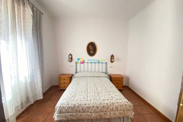 Finca/Casa Rural de 3 habitaciones en Oria en venta con garaje - 138.000 € (Ref: 8620482)