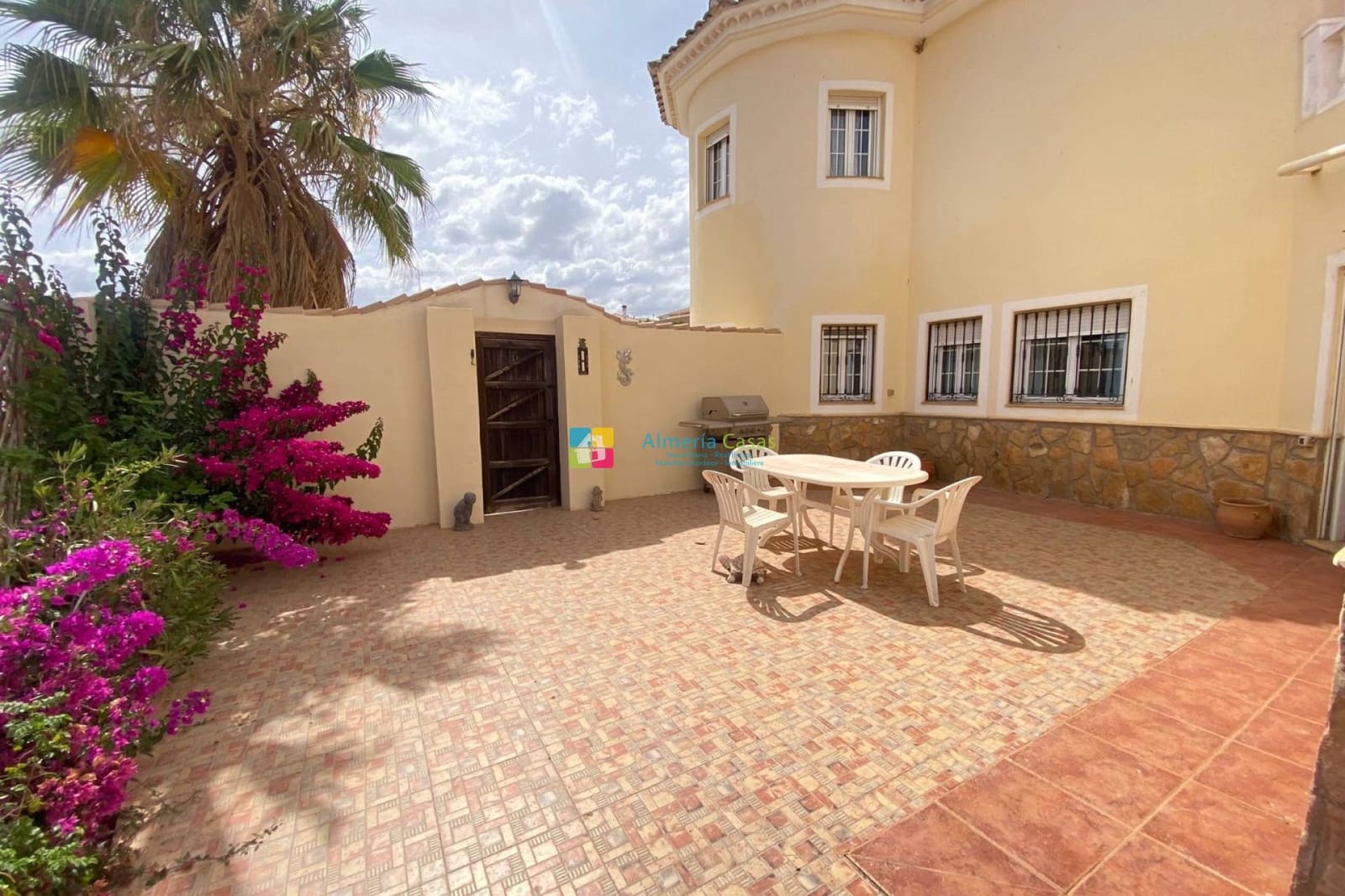 5 soveværelse Villa til salg i Arboleas med swimmingpool - € 375.000 (Ref: 8674877)