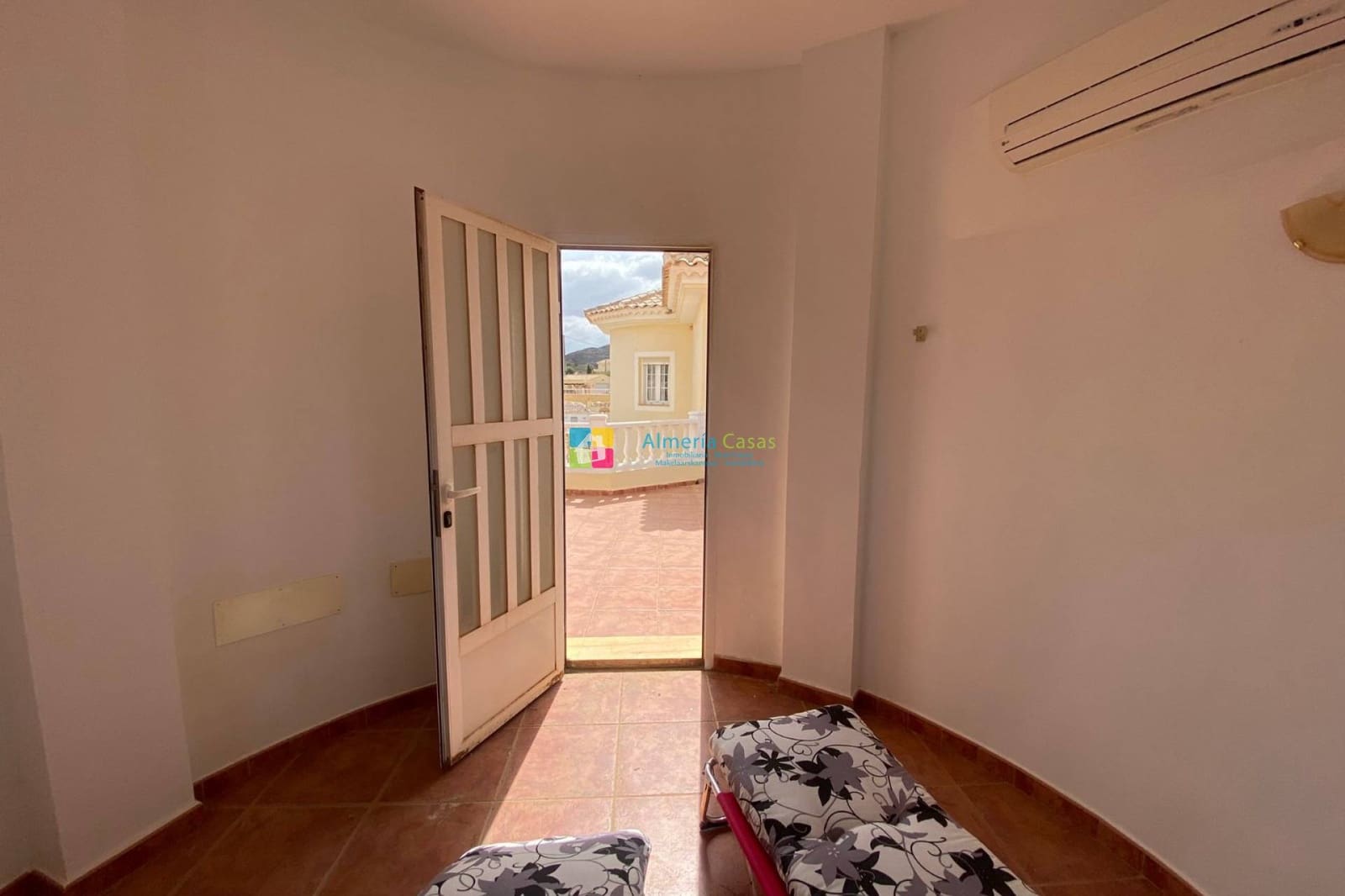 5 soveværelse Villa til salg i Arboleas med swimmingpool - € 375.000 (Ref: 8674877)