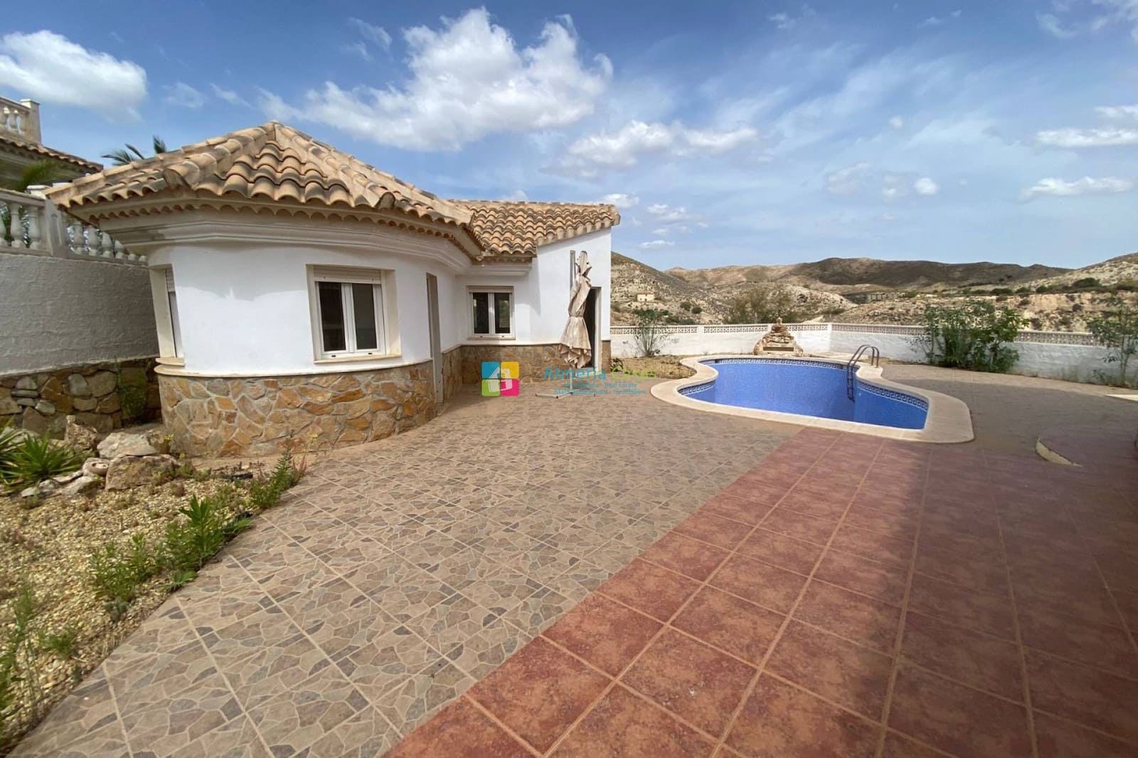 5 soveværelse Villa til salg i Arboleas med swimmingpool - € 375.000 (Ref: 8674877)