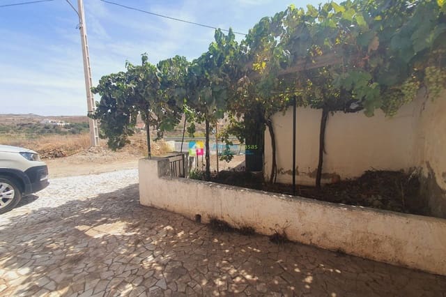 3 bedroom Finca/Country House for sale in Pocicas, Albox with garage - € 58,950 (Ref: 8725261)