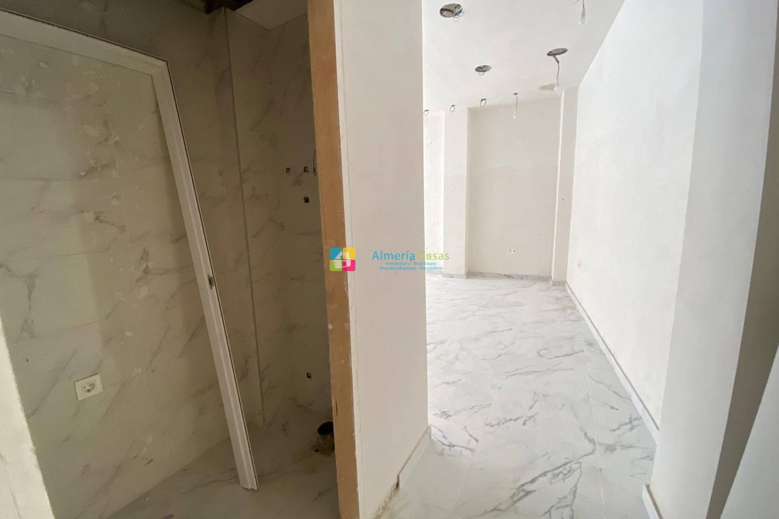 Commerciale da affittare in Albox - 600 € (Rif: 8728206)