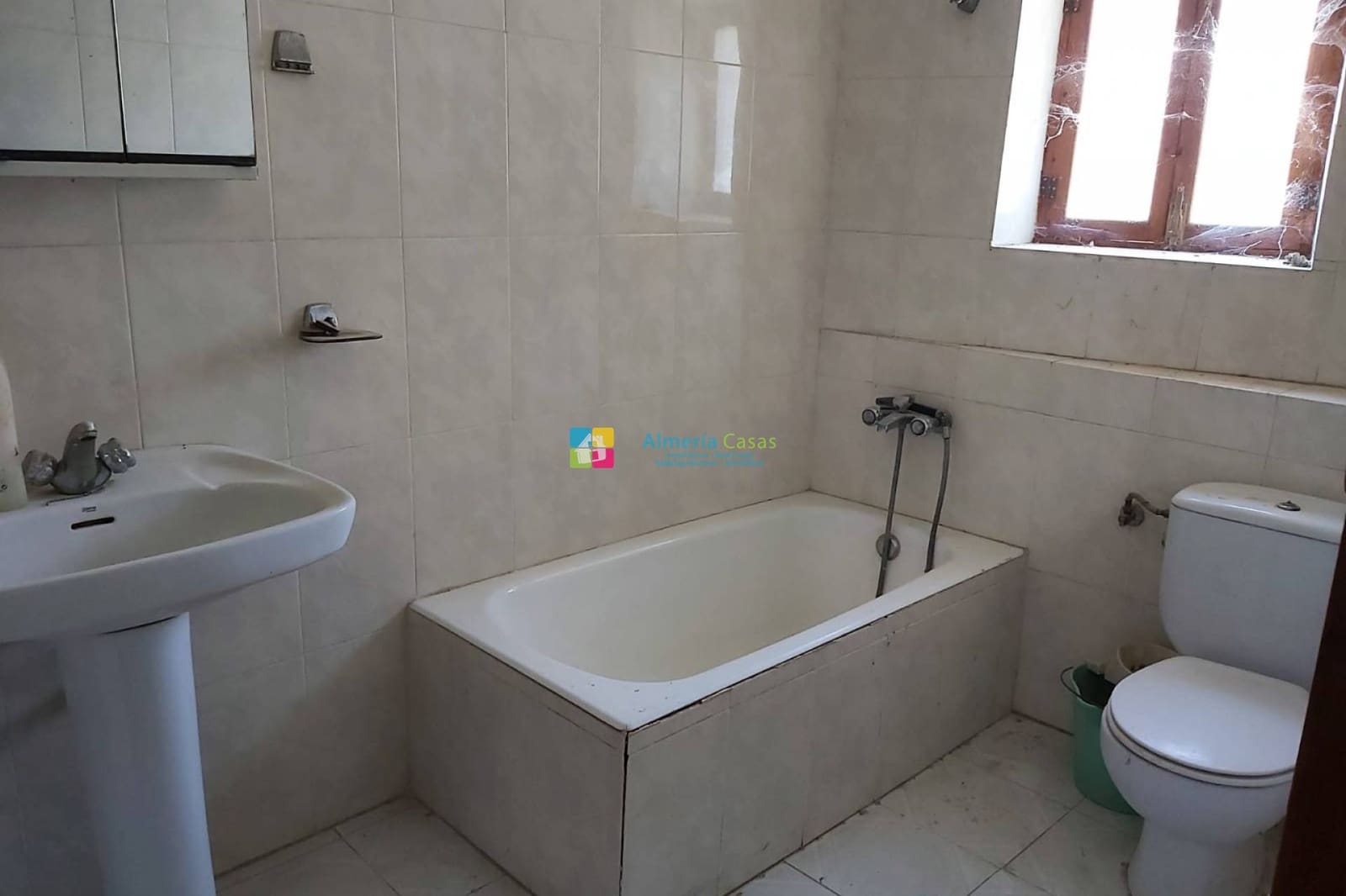 3 soveværelse Finca/Landehus til salg i Albox - € 60.000 (Ref: 8751866)