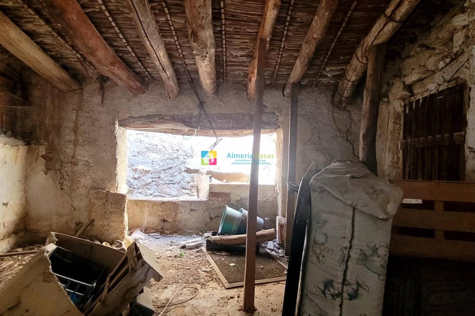 7 soveværelse Byhus til salg i Albanchez - € 55.000 (Ref: 8754008)