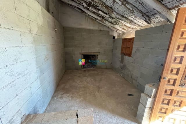 2 slaapkamer Finca/Landhuis te koop in Oria met garage - € 25.000 (Ref: 8756549)