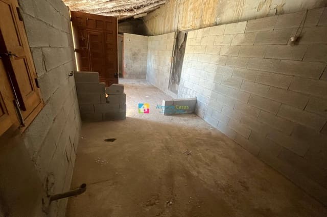 2 slaapkamer Finca/Landhuis te koop in Oria met garage - € 25.000 (Ref: 8756549)