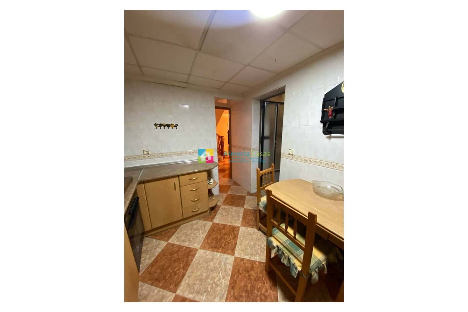 4 slaapkamer Huis te koop in Albox - € 44.000 (Ref: 8873340)