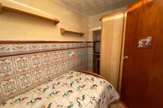 4 slaapkamer Huis te koop in Albox - € 44.000 (Ref: 8873340)