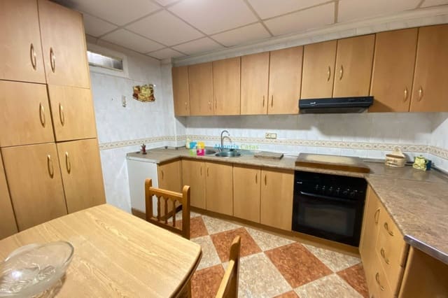 4 slaapkamer Huis te koop in Albox - € 44.000 (Ref: 8873340)