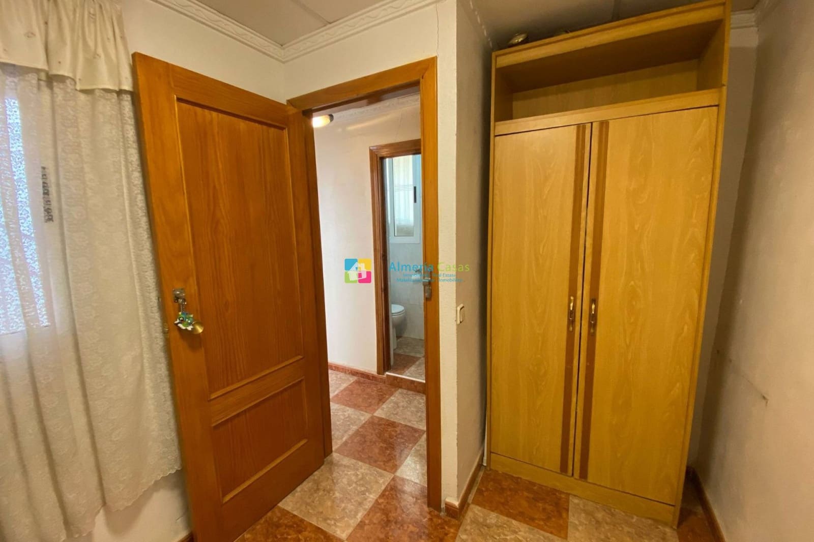 4 slaapkamer Huis te koop in Albox - € 44.000 (Ref: 8873340)