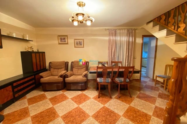 4 slaapkamer Huis te koop in Albox - € 44.000 (Ref: 8873340)