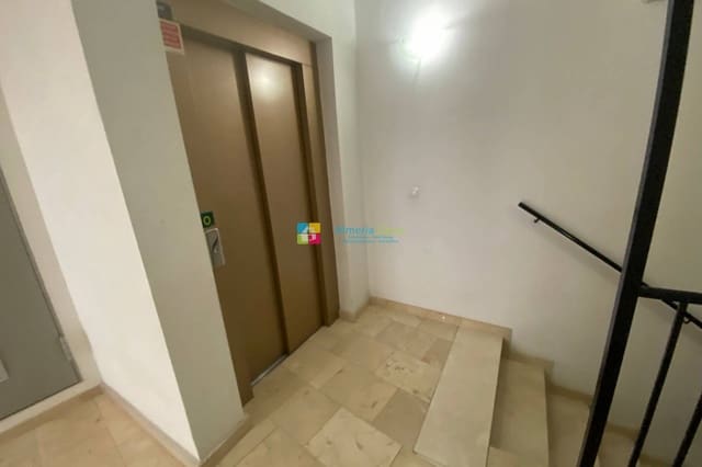 3 slaapkamer Appartement te koop in Albox met garage - € 97.000 (Ref: 8887045)
