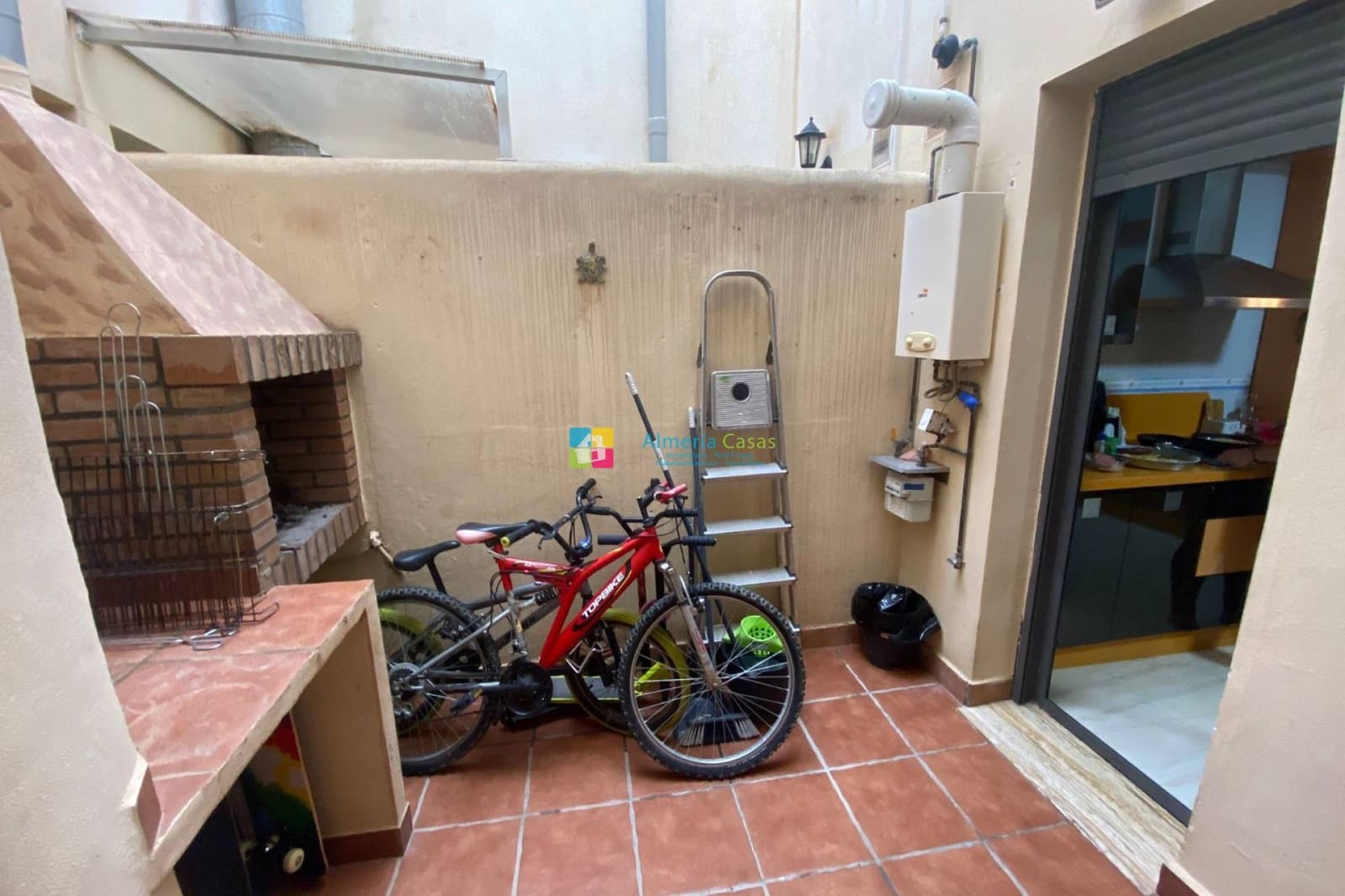 3 slaapkamer Appartement te koop in Albox met garage - € 97.000 (Ref: 8887045)