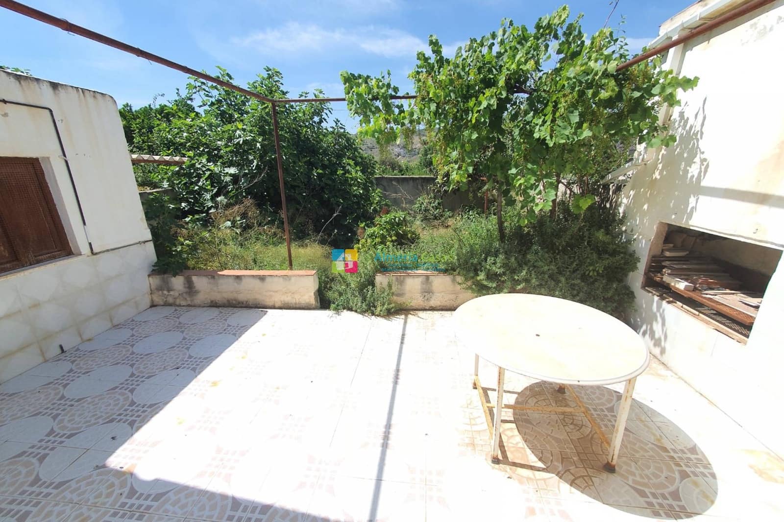 6 soveværelse Byhus til salg i Fines - € 68.000 (Ref: 8917241)