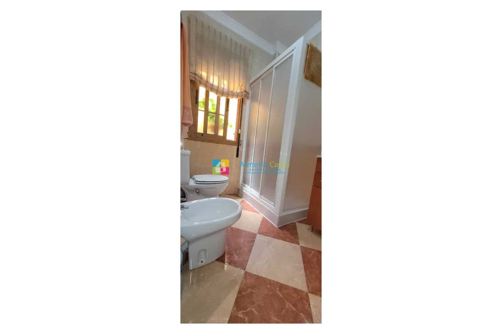 5 sypialnia Dom na sprzedaż w Albox z garażem - 450 000 € (Ref: 8933366)