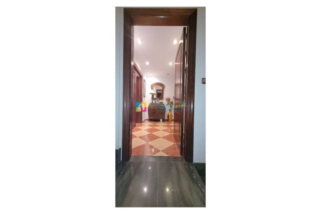 5 slaapkamer Huis te koop in Albox met garage - € 450.000 (Ref: 8933366)