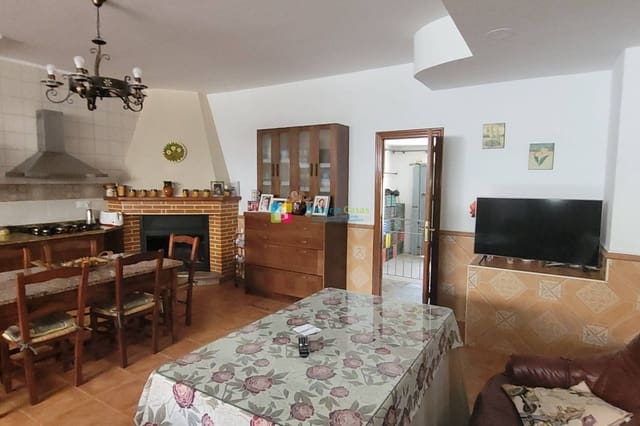 5 slaapkamer Huis te koop in Albox met garage - € 450.000 (Ref: 8933366)