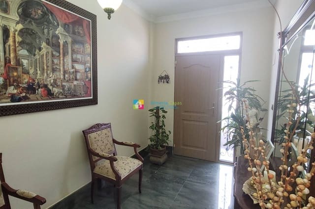 5 slaapkamer Huis te koop in Albox met garage - € 450.000 (Ref: 8933366)