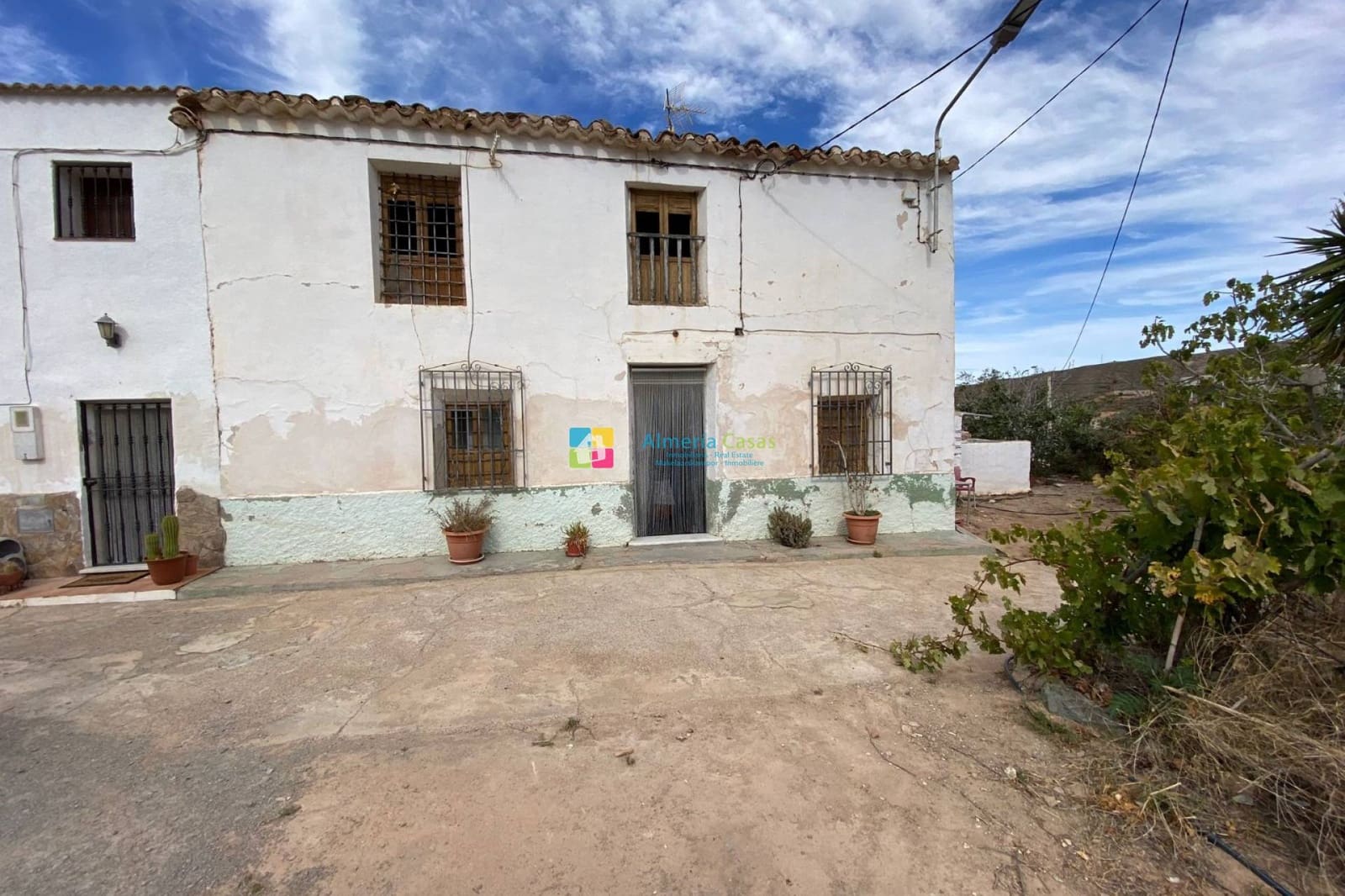 5 bedroom Finca/Country House for sale in Cantoria - € 125,000 (Ref: 8933371)