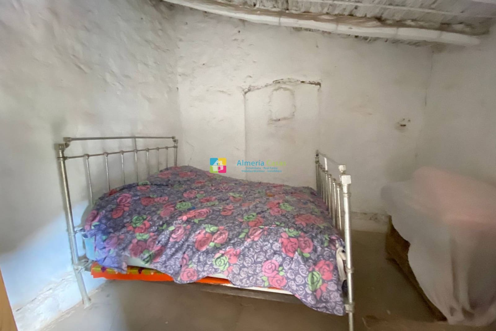 5 bedroom Finca/Country House for sale in Cantoria - € 125,000 (Ref: 8933371)