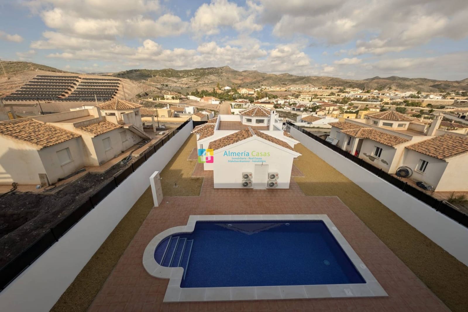 3 sovrum Villa till salu i Arboleas med pool - 265 000 € (Ref: 8969425)