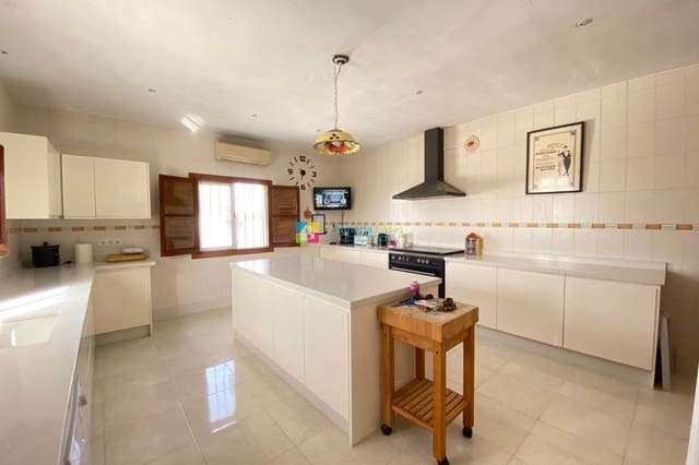 3 soverom Villa til salgs i Arroyo Medina, Oria med svømmebasseng garasje - € 275 000 (Ref: 8981485)