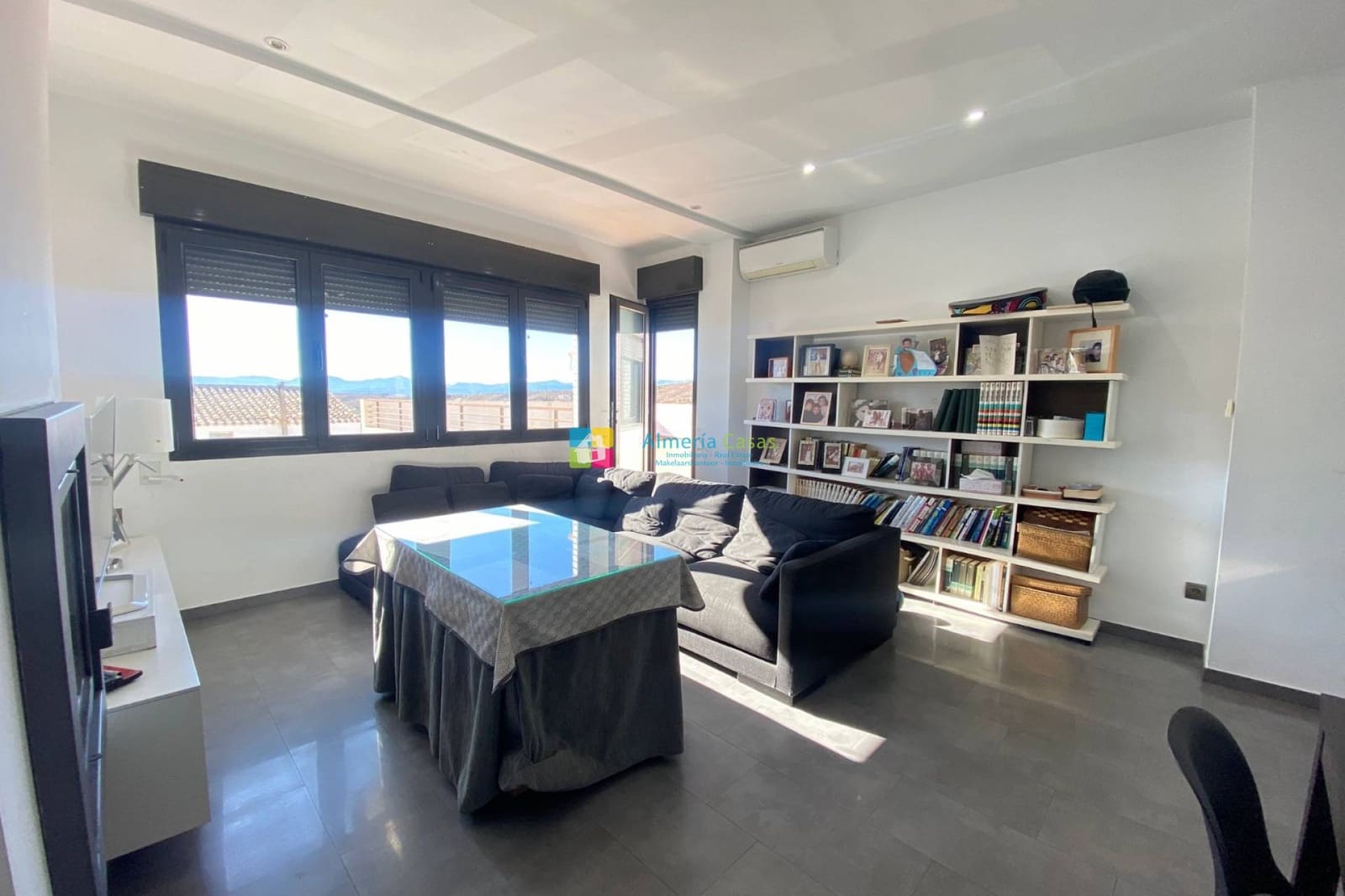 4 slaapkamer Huis te koop in Albox met zwembad garage - € 200.000 (Ref: 9000658)