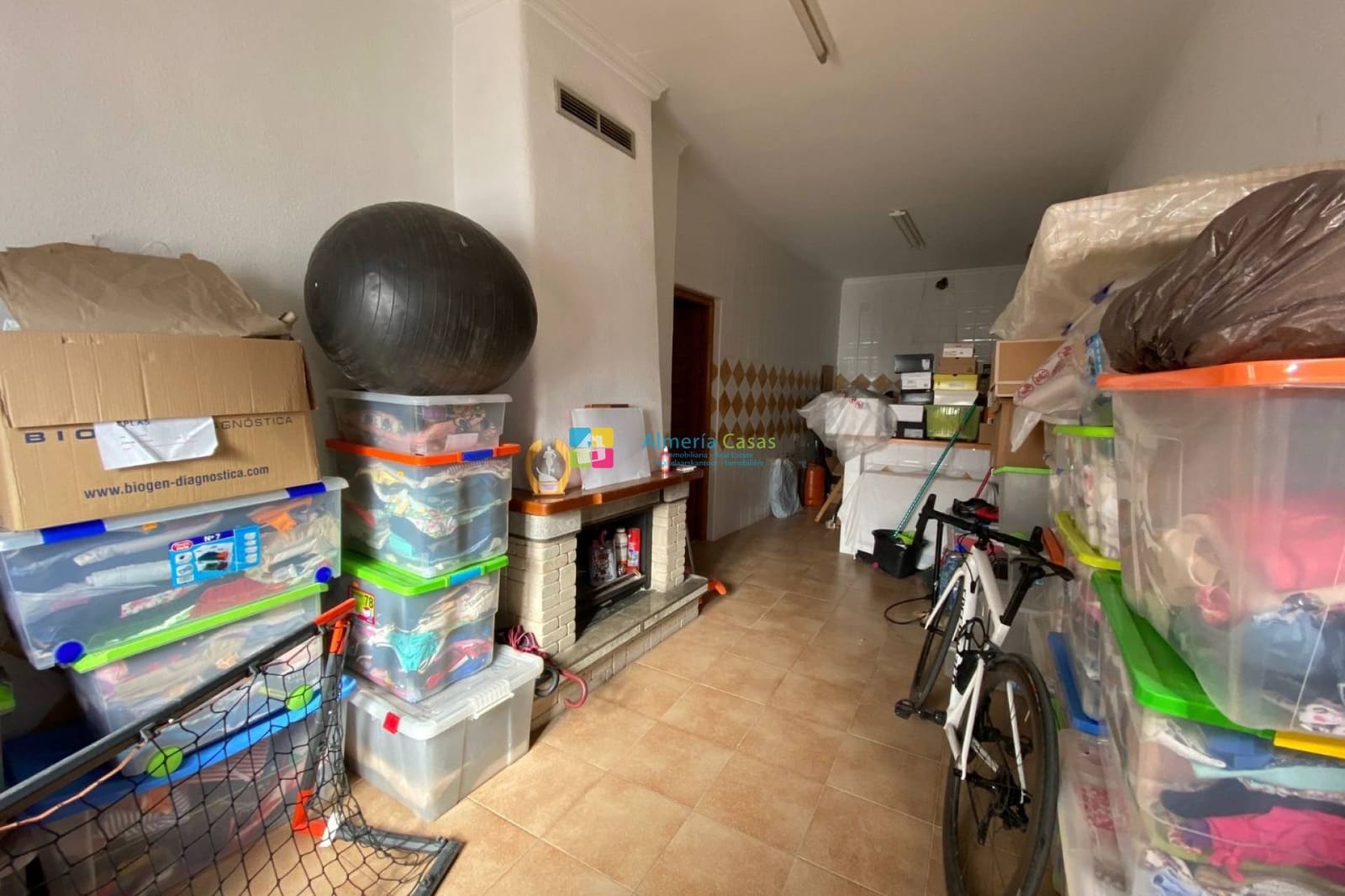 4 slaapkamer Huis te koop in Albox met zwembad garage - € 200.000 (Ref: 9000658)