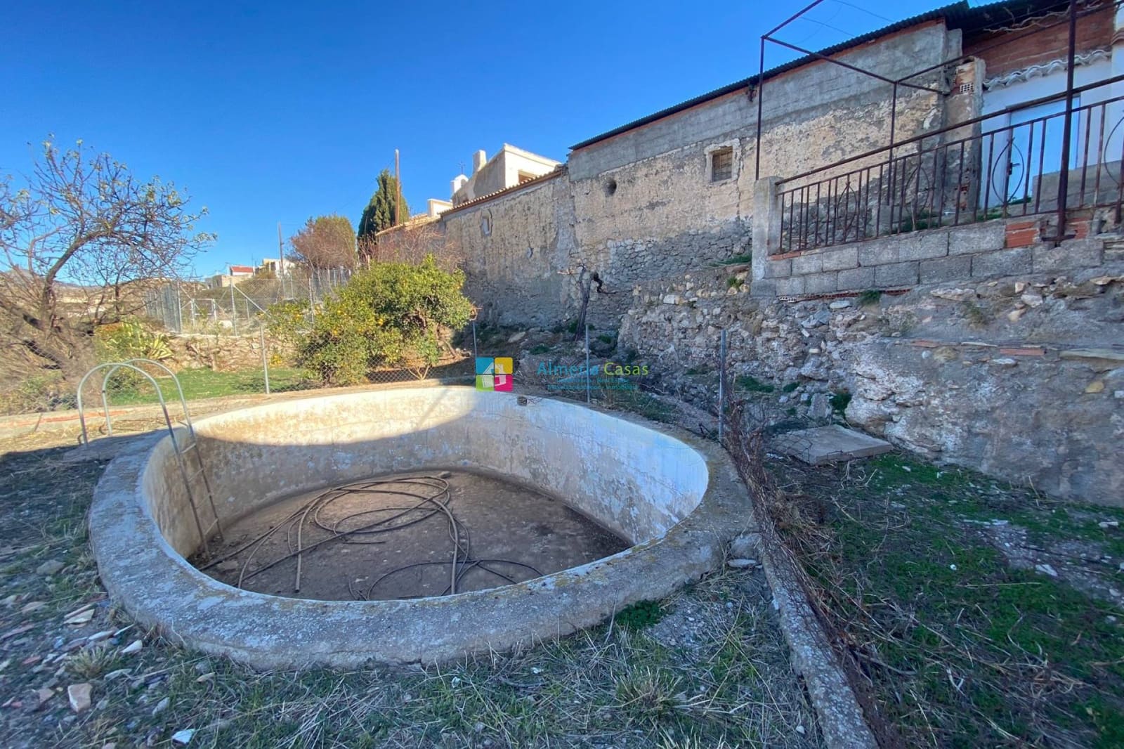 4 slaapkamer Huis te koop in Albox met zwembad garage - € 200.000 (Ref: 9000658)