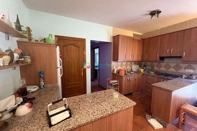 4 soveværelse Finca/Landehus til salg i Vélez-Rubio med garage - € 160.000 (Ref: 9022048)